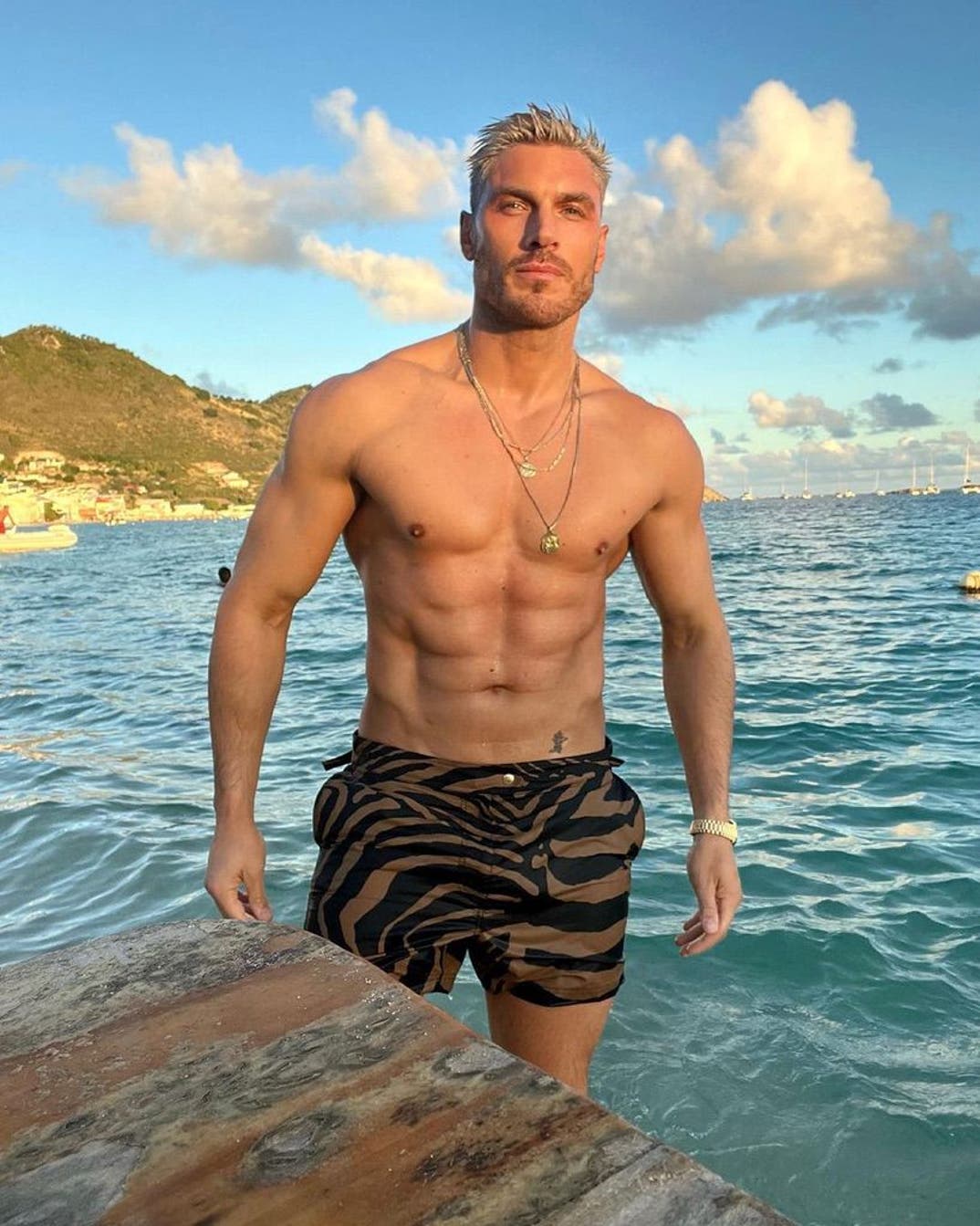 0613 Chris Appleton Shirtless Shots 14