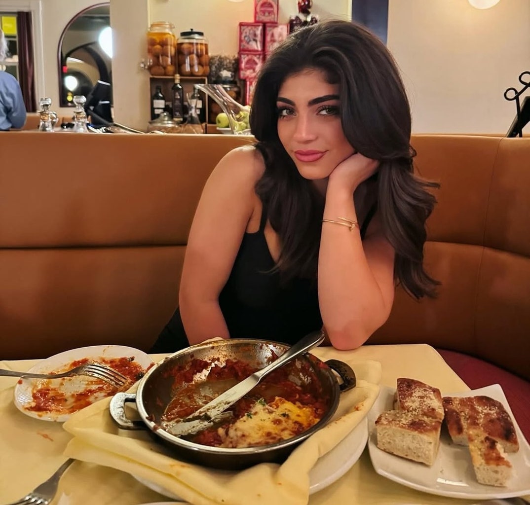 Milania Giudice Social Shots 0