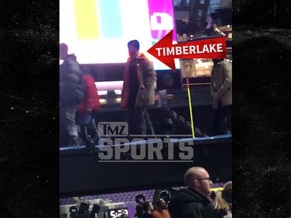 020218_superbowl_halftime_prep_primary