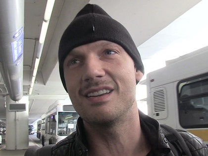 0911-nick-carter-tmz-02