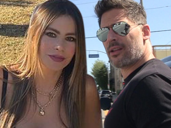 1125-Joe Manganiello-sofia-vergara-tmz-insta-01