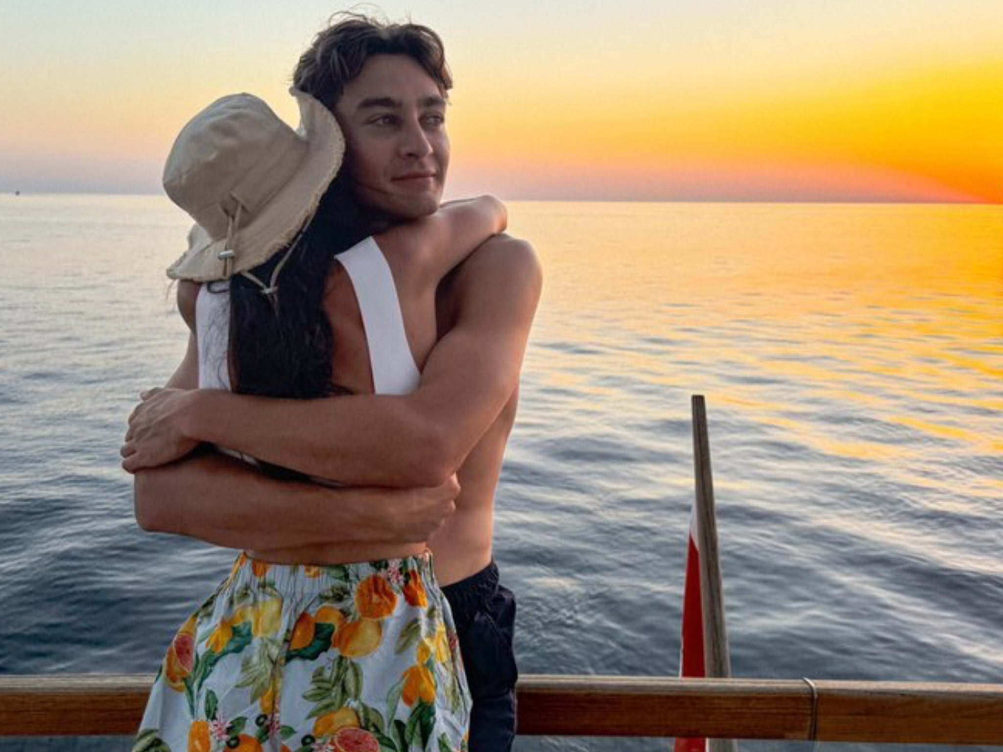 George Russell Enjoys Getaway With Stunning Girlfriend After F1  Disqualification