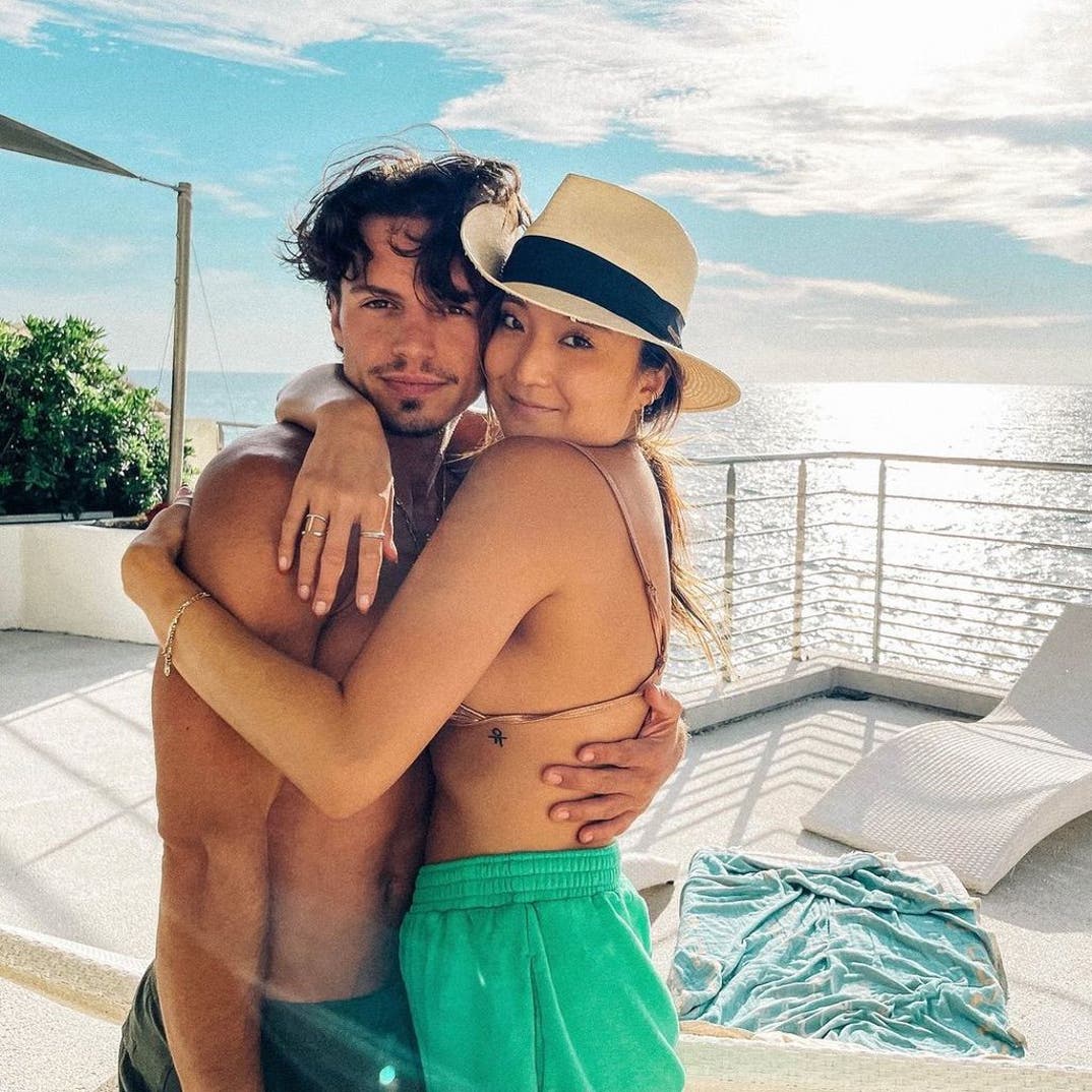 0816 Emily In Paris BTS 16