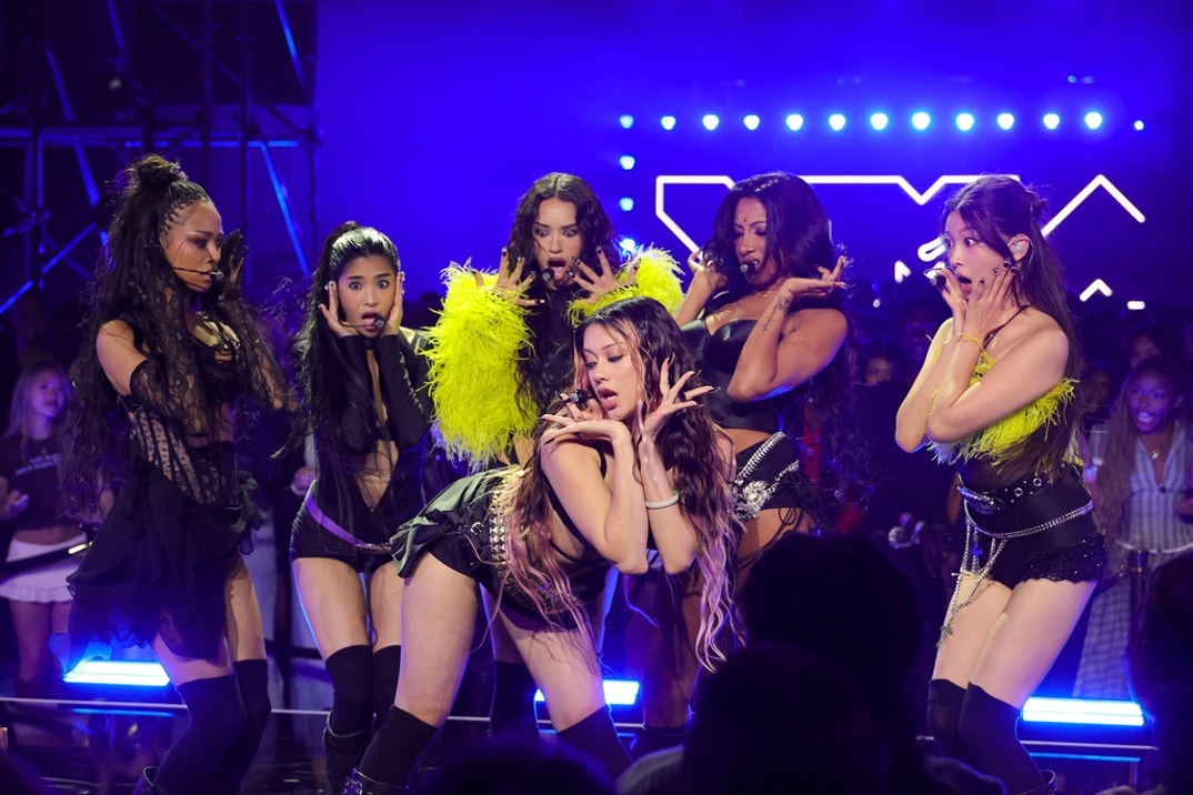 Katseye Performance Photos 7