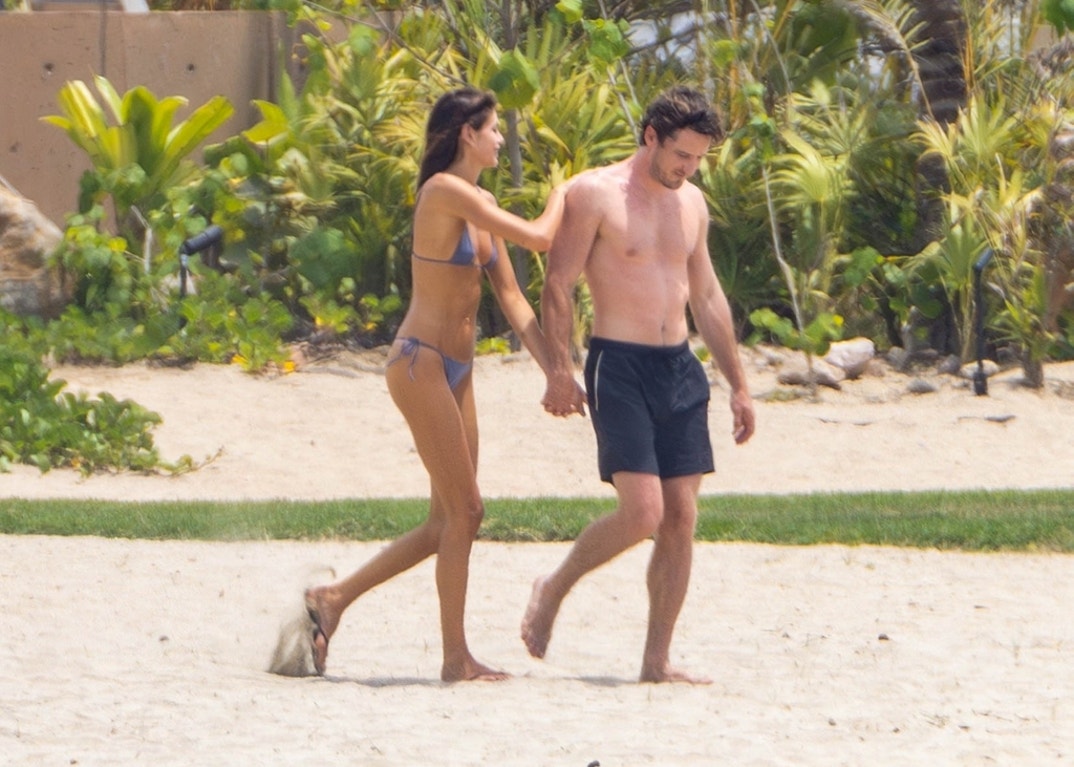 Kaia Gerber and Lewis Pullman