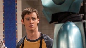 Zeke on 'Wizards Of Waverly Place' 'Memba Him?!