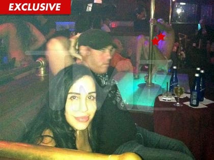0819-nadya-suleman-strip-club-EX