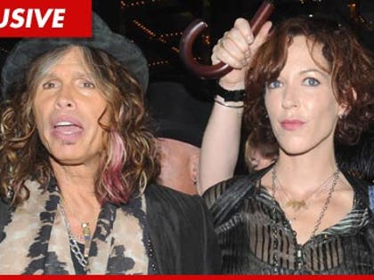 1227_steven_tyler_fiance_getty_ex