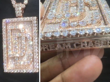 082216_meek_mill_chain_primary