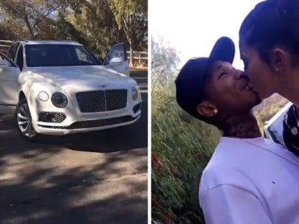 083116_tyga_kylie_primary