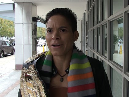 122216_amanda_nunes_primary