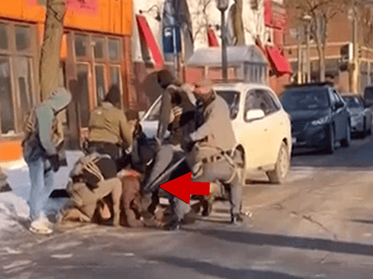 012426_minneapolis_shooting_across_street_cnn_primary