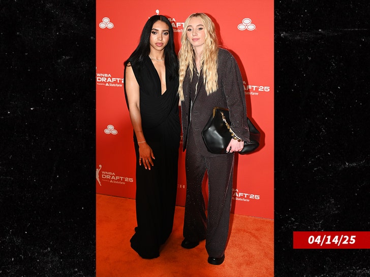 paige-bueckers-and-azzi-fudd-sub-getty-1