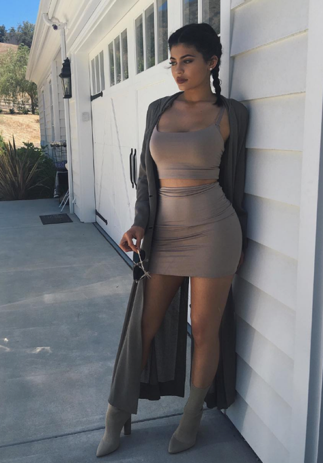 kylie_jenner_instagram_hot_shots_photos_02