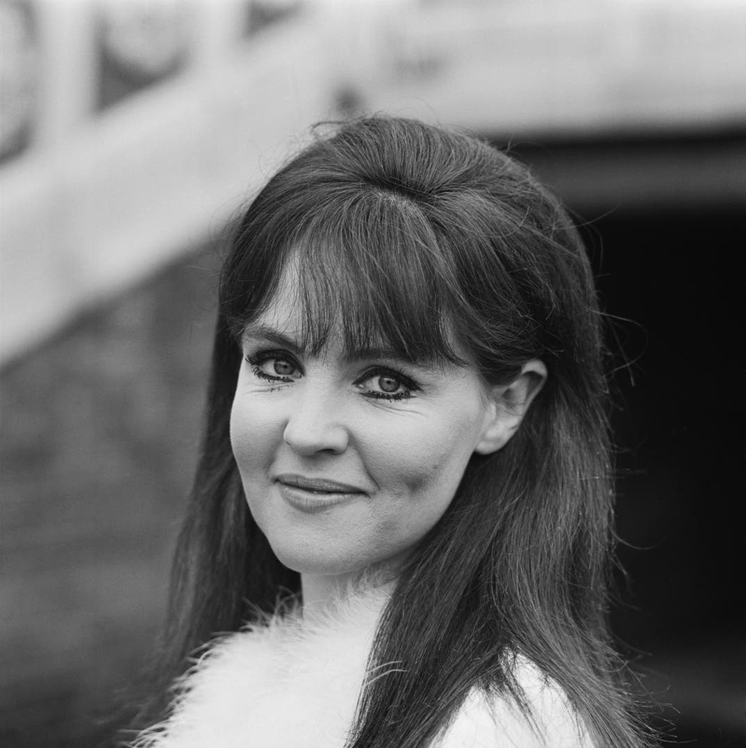 Pauline Collins Remembering 4