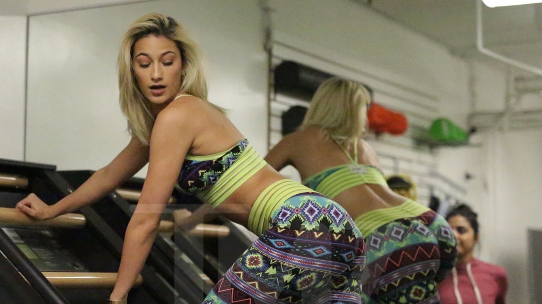 Lexy Panterra Twerk It Out