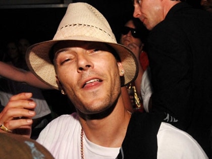 0625_kevin_federline_dumb_wi