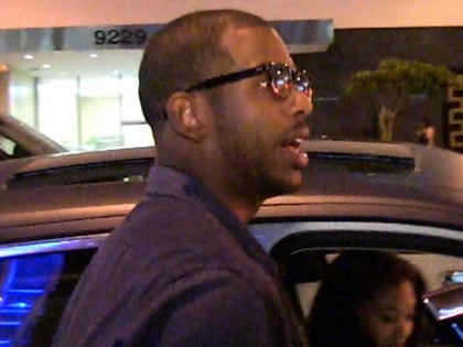 051113_chris_paul_primary
