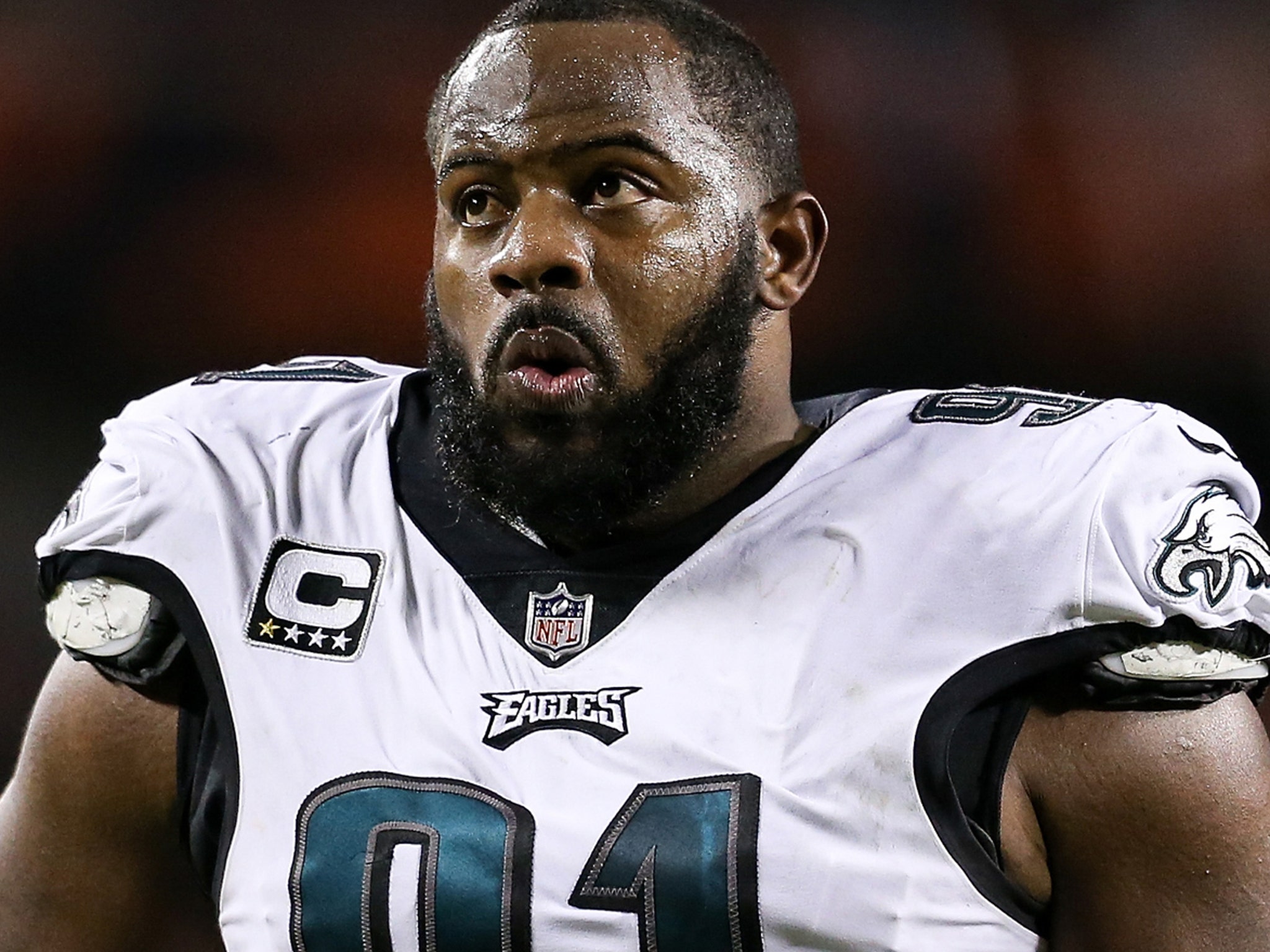 NFL player Fletcher Cox calls 911 as man allegedly attempts to break into  his home - ABC News