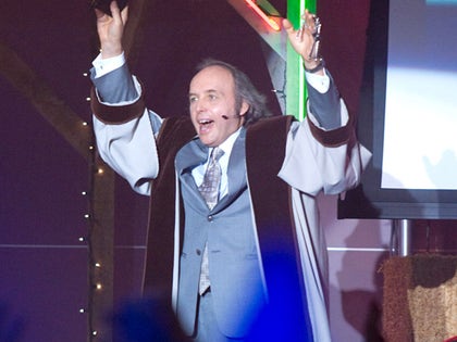 1201-Dwight-Yoakam-Four-Christmases-PRIMARY