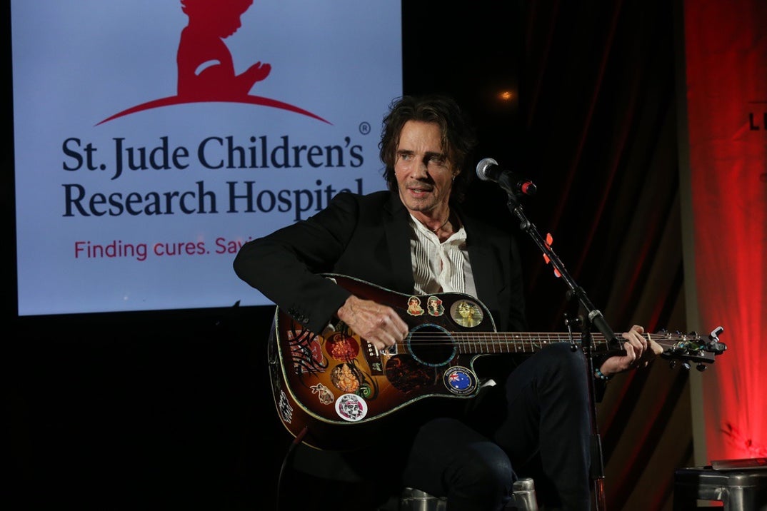 Rick Springfield Performance Pics 8