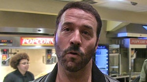 Jeremy Piven Accused of Sexual Assault on 'Entourage' Set