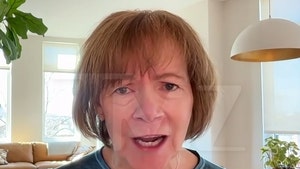 022425-tina-smith-primary