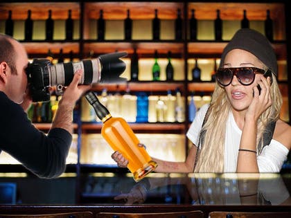 1106-amanda-bynes-bartender-fun-art-01