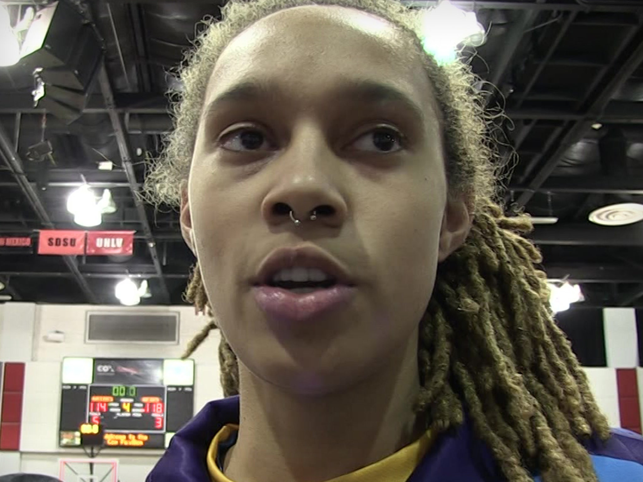 Wnba Star Brittney Griner Reportedly Detained In Russia On Drug Charge Could Face 10 Yrs