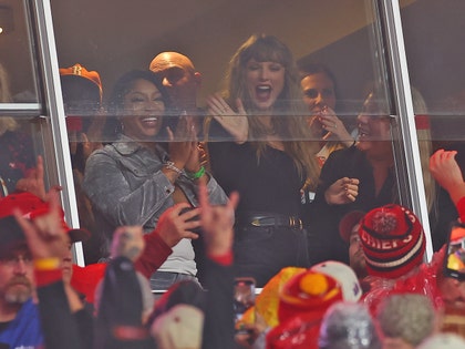 Taylor Swift Attends Tampa Bay Buccaneers vs Kansas City Chiefs getty 1