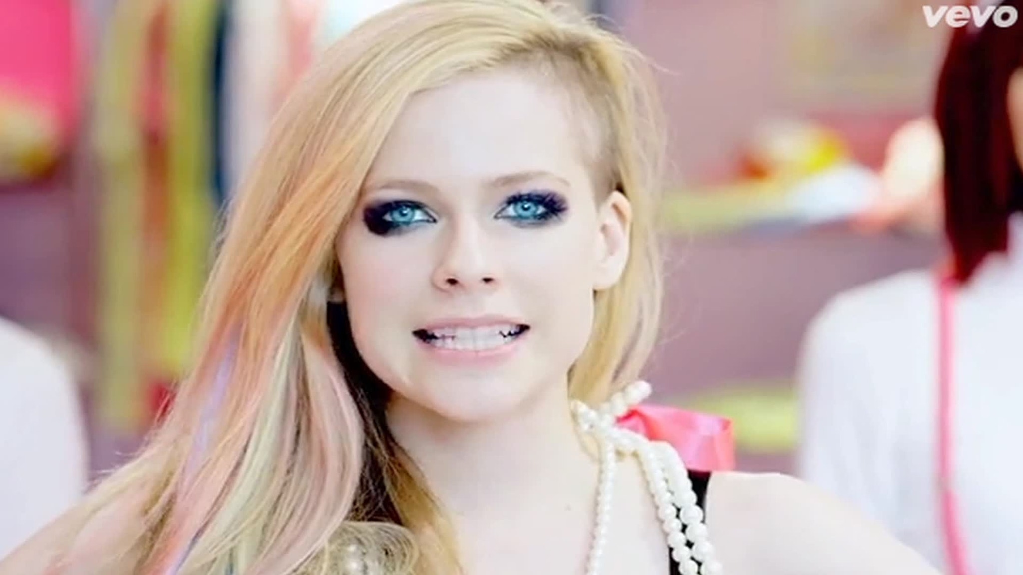 Is Avril Lavigne's 'Hello Kitty' Video Racist? -- Japan Says Domo Arigato