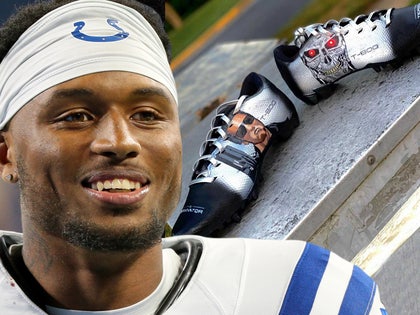 1015 Isaiah Rodgers cleats getty