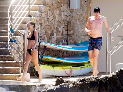Natalie Portman Cliff Jumping At The Hotel du Cap-Eden-Roc In Cannes 4