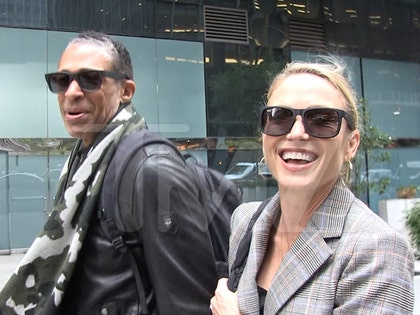 tj-holmes-amy-robach-primary-10-28-2025