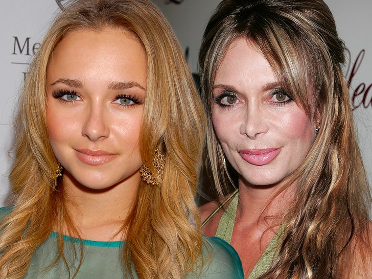 hayden panettiere and her mom Lesley vogel getty