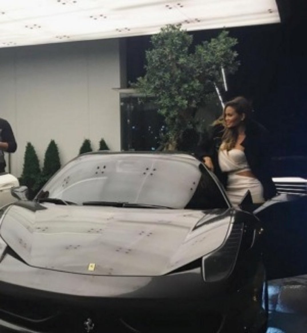 Stars Showing Off Their Cars, image size:1074x1163