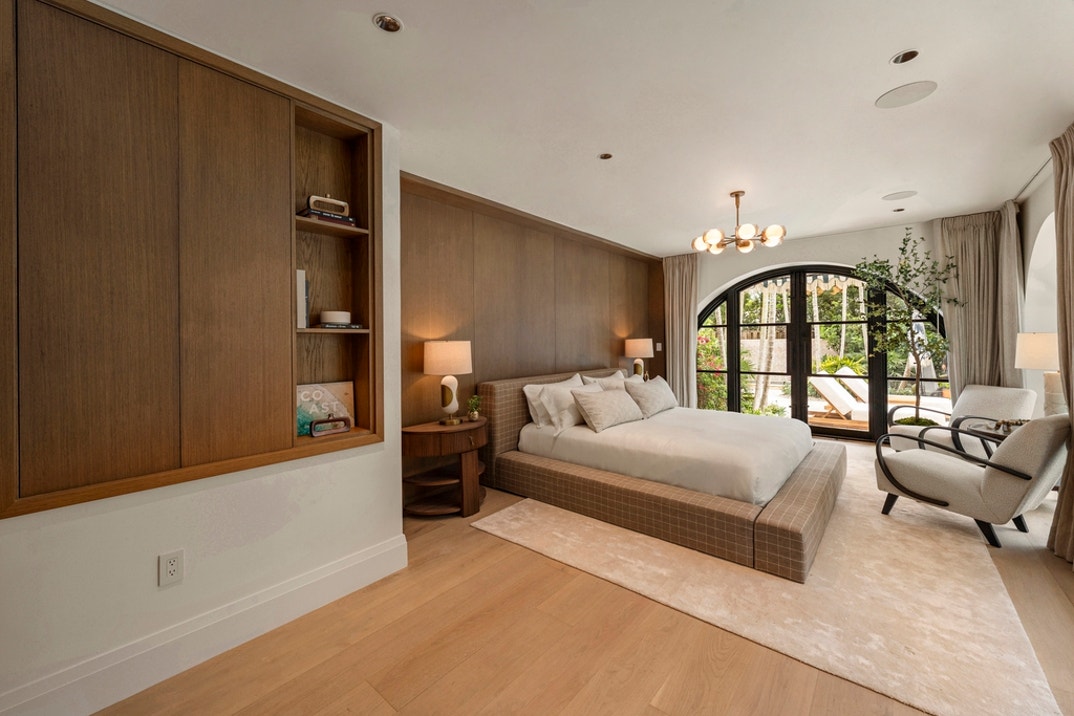 0622 Josh Flagg Miami Home 29