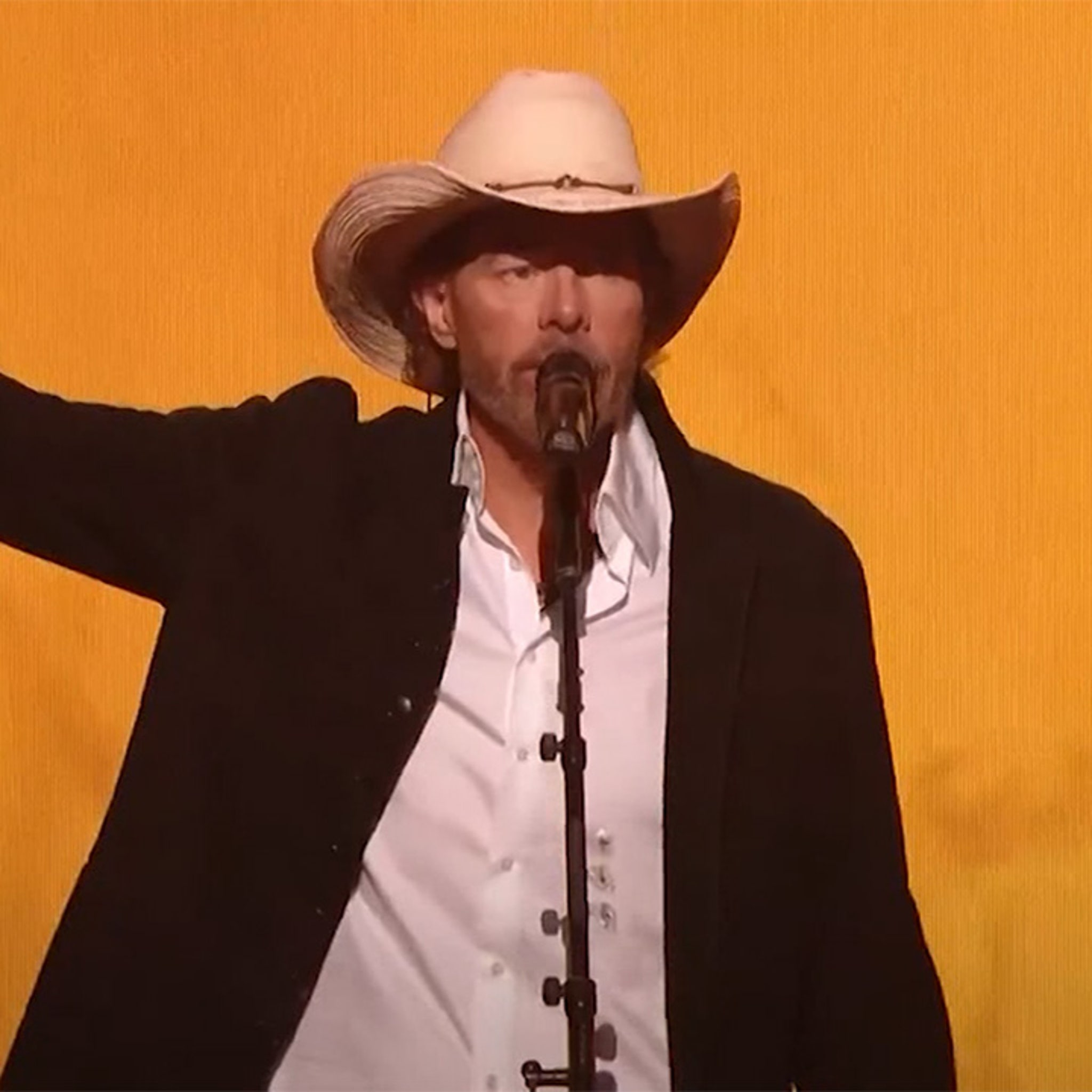 Toby Keith shares update on stomach cancer battle