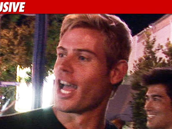 0927_trevor_donovan_EX_TMZ