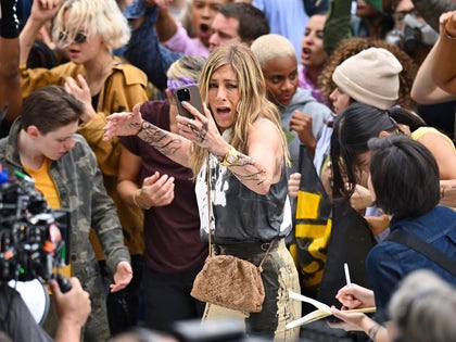 Jennifer Aniston is seen filming Covered In Oil For The Morning Show Photos 1