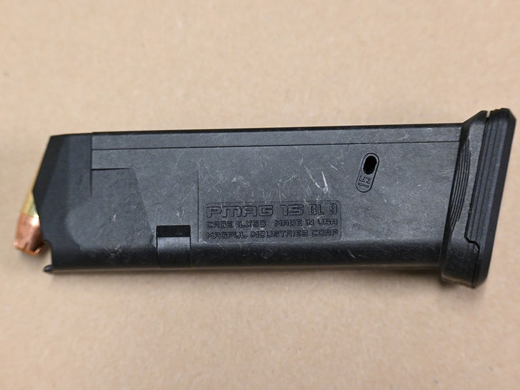 Luigi Mangione gun 4