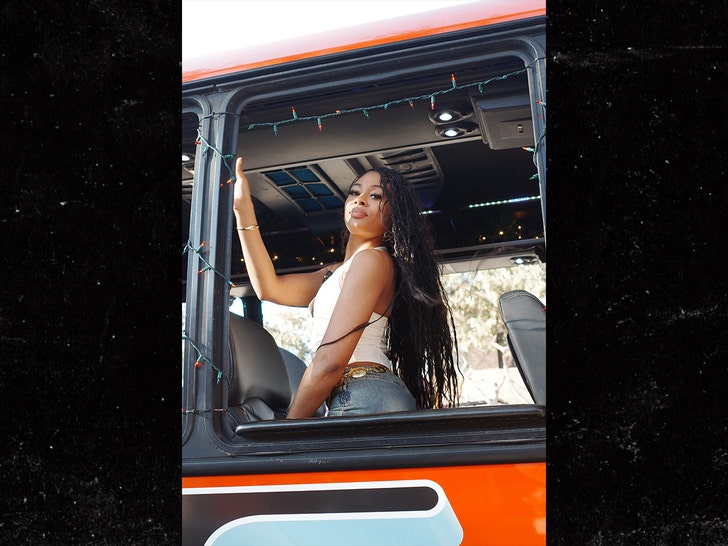 Zoe Spencer tmz tours 1