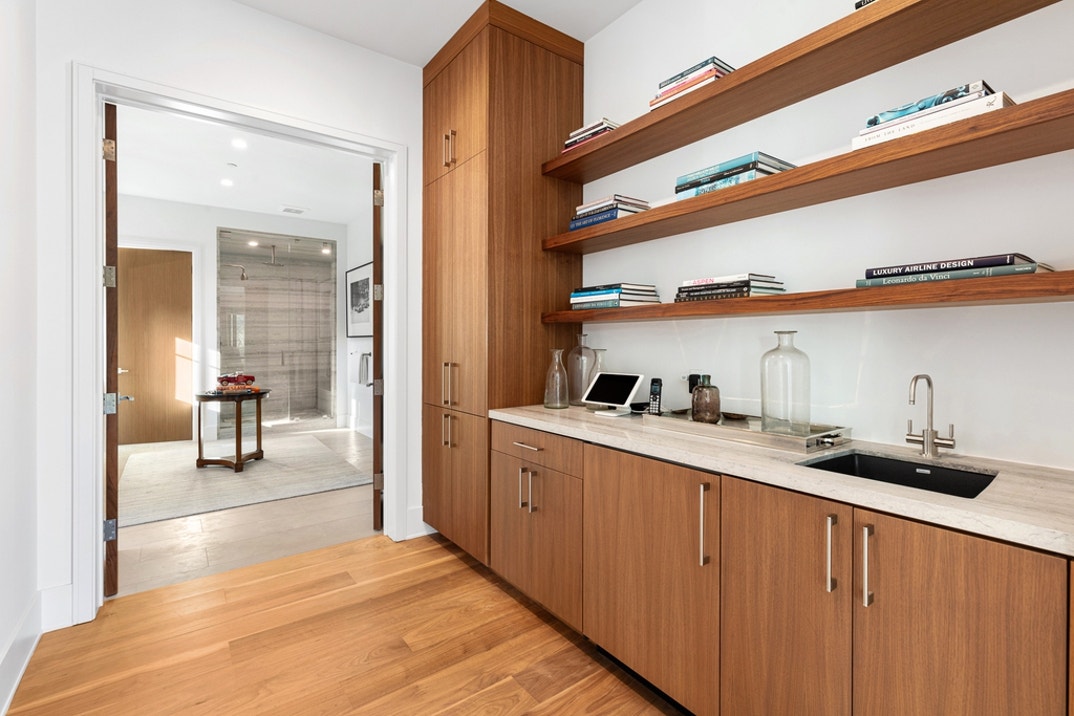 Lori Loughlin & Mossimo Home 37