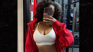 0911-Saweetie-Workout-Selfie-PRIMARY