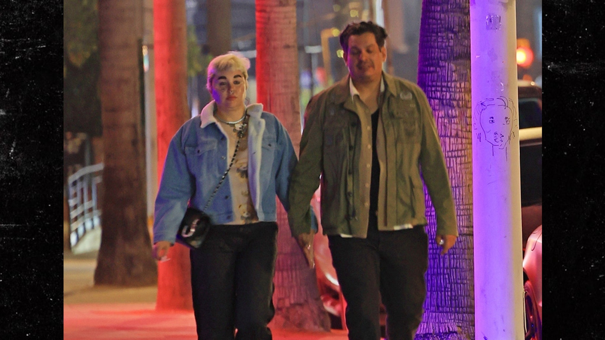 Amanda Bynes and Boyfriend Spotted During Rare Date Outing