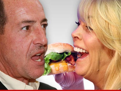 0530_dina_michael_lohan_burger_Article