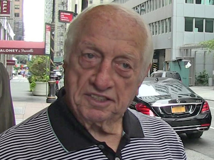 1125-tommy-lasorda tmz1