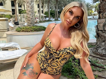 Brookelyn-gallery-launch-ig-1