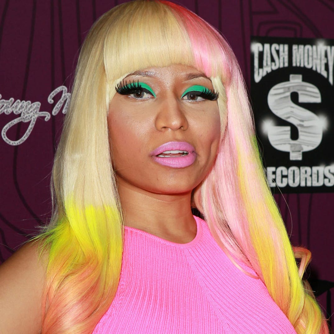 Nicki Minaj -- Wiggin' Out!, image size:1074x1074