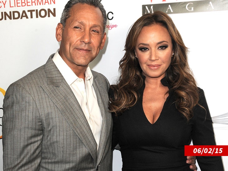 Leah remini says she's getting divorced